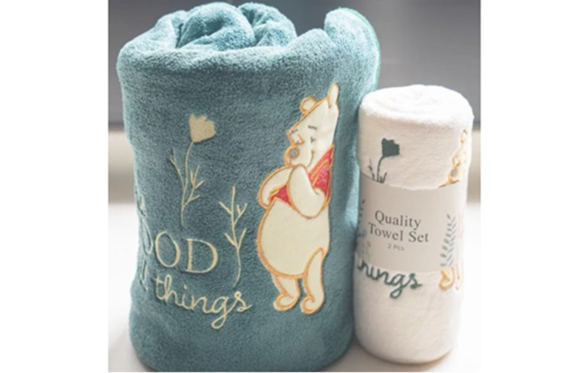 Disney Winnie The Pooh Collection - 2pcs Quality Towel Set (Green) WTO1000-GRN Gift card